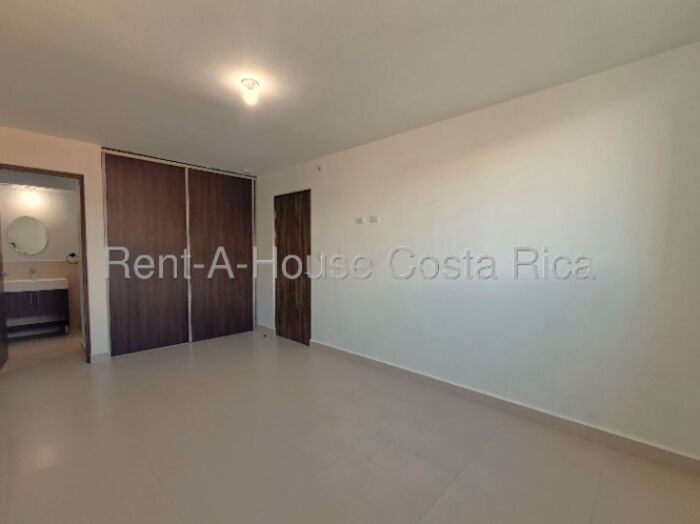 Alquiler Apartamento San Pablo Heredia 26-1427 in San Pablo, Heredia — $1,100