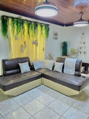 Se vende hermosa casa en La Fortuna centro con Vista al Volcán  in La Fortuna, San Carlos, Alajuela — 230 000 000 ₡ - Photo 5 of 27