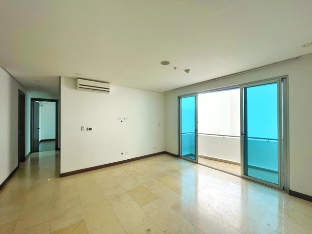 Fino apartamento en Rohrmoser! P550 in Mata Redonda, San José — $720,000 - Photo 2 of 19