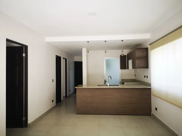 AMPLIO APARTAMENTO CON FINOS ACABADOS EN REMATE BANCARIO en Alajuela — $105,200