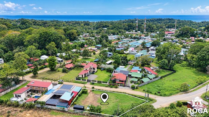 Potential lot for sale in Uvita de Osa en Bahía Ballena, Osa, Puntarenas — $395,000