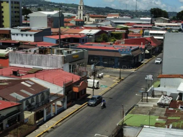 Alquiler de Espacios Comerciales en Oriental-Cartago.  in Oriental, Cartago — $328