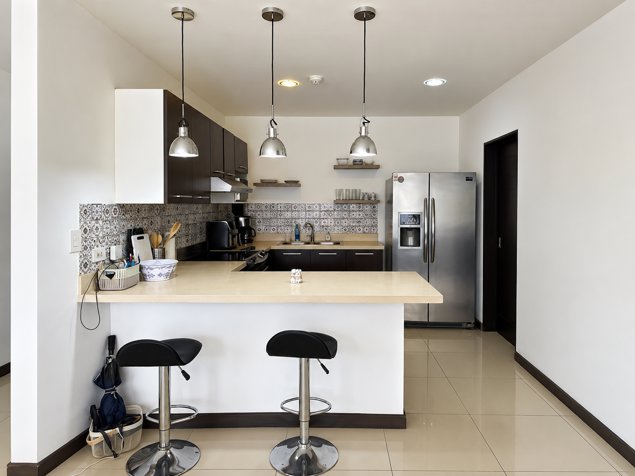 Venta de Apartamento amoblado en Santa Ana in Santa Ana, San José — $215,000 - Photo 2 of 14