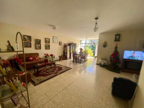 Se vende propiedad con uso mixto en San Pedro San José 24-174 in San Pedro, Montes De Oca, San José — $275,000