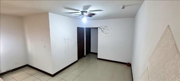 Se vende apartamento muy seguro y confortable! in Anselmo Llorente, Tibás, San José — ₡ 61 500 000