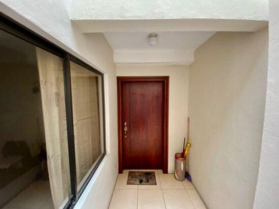 Se vende espacioso apartamento con terraza en Pozos Santa Ana 25-1789 in Pozos, Santa Ana, San José — $198,000
