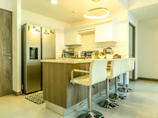 Apartamento de 2 Habitaciones en Oferta en Condominio CAIA in San Antonio, Escazú, San José — $190,000 - Photo 5 of 30