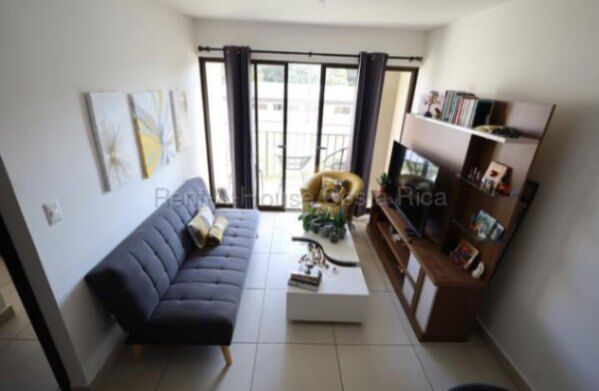 Alquiler de apartamento amueblado con jardín y vista a montañas #26-2179 GS in Sánchez, Curridabat, San José — $1,100