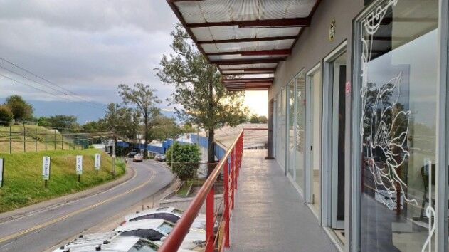 Alquiler de Local Comercial en Granadilla de Curridabat.  in Granadilla, Curridabat, San José — $600