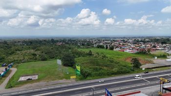 VENTA DE FINCA ALTA DENSIDAD Y COMERCIAL, LIMÓN, GUÁPILES en Guápiles, Pococí, Limón — $5,484,464 - Foto 3 de 5