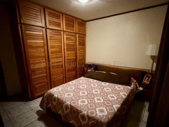 Casa en venta en El Bosque, Cartago  in San Rafael, Oreamuno, Cartago — ₡ 60 000 000