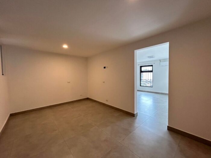 EDIFICIO MONOAMBIENTE EN VENTA EN BARRIO AMON SAN JOSÈ en Carmen, San José — $1,150,000