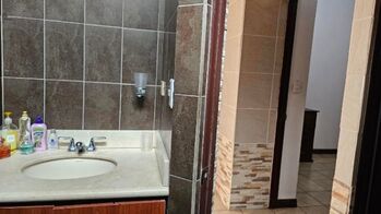 Venta de Casa en Goicoechea, San José. RAH 25-1586 in Mata de Plátano, Goicoechea, San José — 77 000 000 ₡ - Photo 5 of 10