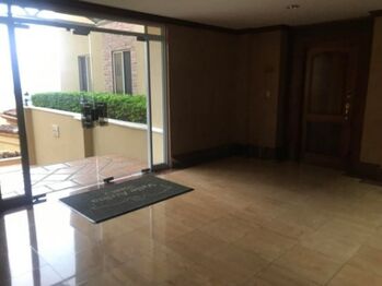Se vende apartamento para inversión en condominio de San Rafael Escazú 25-696 in San Antonio, Escazú, San José — $450,000 - Photo 5 of 22