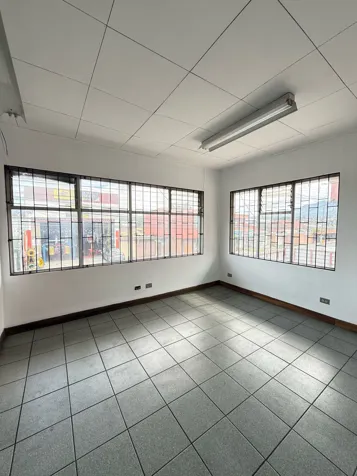 ALQUILER O VENTA DE PROPIEDAD COMERCIAL EN MORAVIA en San Vicente, Moravia, San José — $525,000 - Foto 3 de 16