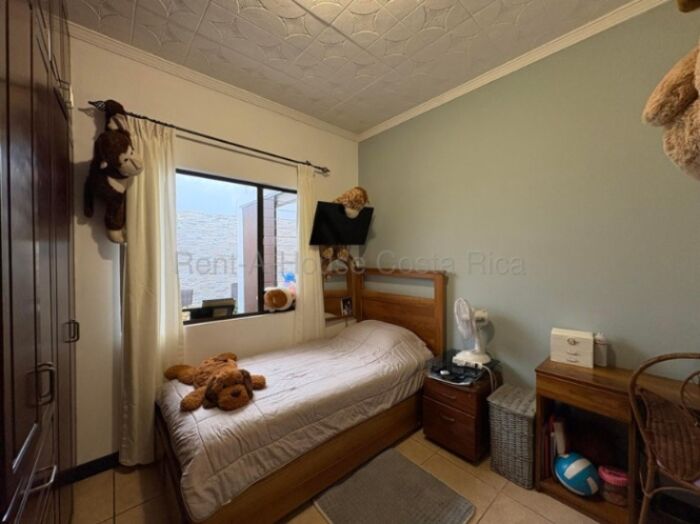 VENTA DE CASA EN SAN FRANCISCO DE HEREDIA. COD#26-1587 en San Francisco, Heredia — ₡ 75 000 000