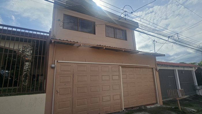 Se vende casa en Moravia in San Vicente, Moravia, San José — $240,000