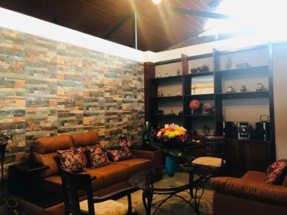 MLS-26-1130 KQ VENTA PROPIEDAD CON 2 CASAS CATEDRAL SAN JOSE CONTACTENOS AL # 88987222 en Catedral, San José — $350,000