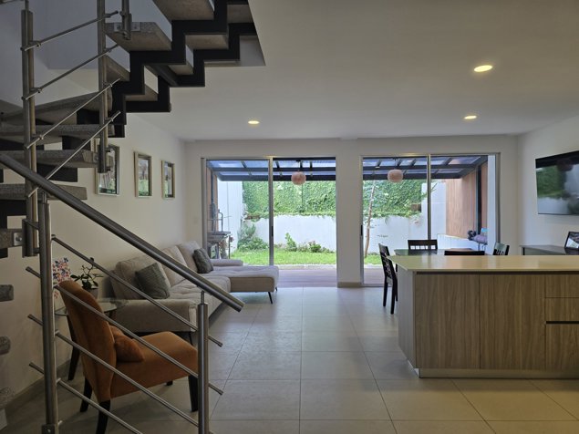 Casa en Venta en Sabanilla, Montes de Oca – 5PVV10449936 en Sabanilla, Montes De Oca, San José — ₡ 119 000 000