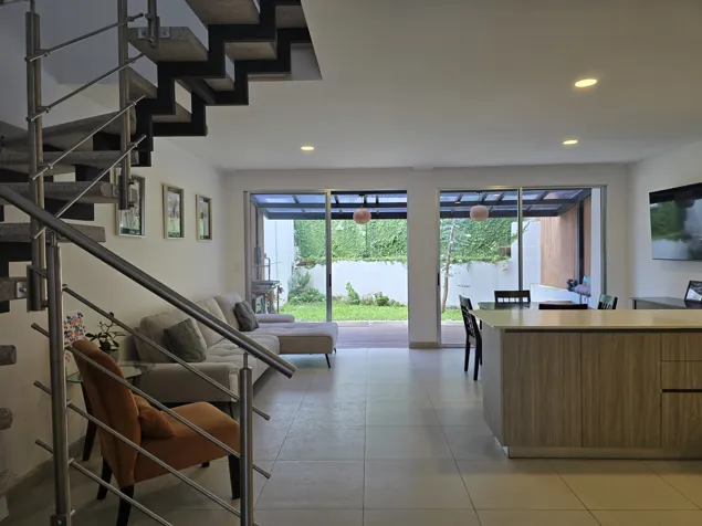 Casa en Venta en Sabanilla, Montes de Oca – 5PVV10449936 en Sabanilla, Montes De Oca, San José — ₡ 119 000 000