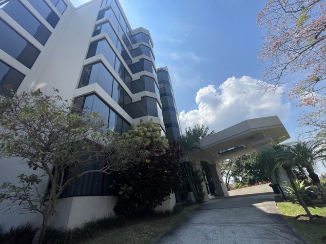 Venta de Apartamento en Condominio en Escazú Bien Adjudicado in San Rafael, Escazú, San José — $328,007