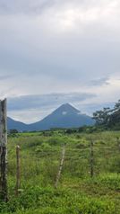 Se venden Lotes con EXCELENTE vista al Volcán Arenal en La Fortuna, San Carlos, Alajuela — 63 900 000 ₡ - Foto 2 de 8
