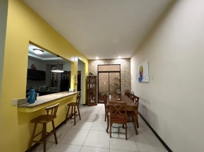 Venta casa tipo dúplex, 3 hab, 2 parqueos y ubicación estratégica #26-2224 GS in San Diego, La Unión, Cartago — $184,782 - Photo 3 of 14
