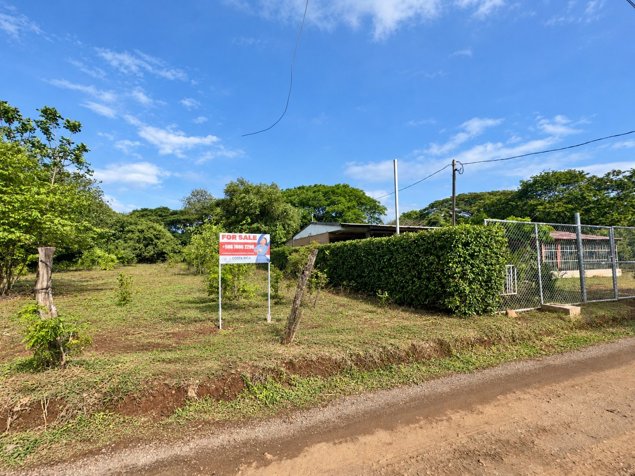 LAND FOR SALE IN LA GARITA NUEVA, TAMARINDO in Tamarindo, Santa Cruz, Guanacaste — $150,000 - Photo 1 of 4