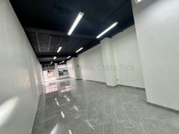 Se alquila local comercial en Catedral San José 26-2161 in Catedral, San José — $1,200