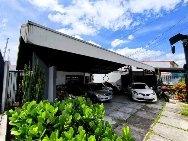 HOUSE FOR SALE IN LA GUARIA, MORAVIA S.J in San Vicente, Moravia, San José — ₡ 170 000 000 - Photo 2 of 30