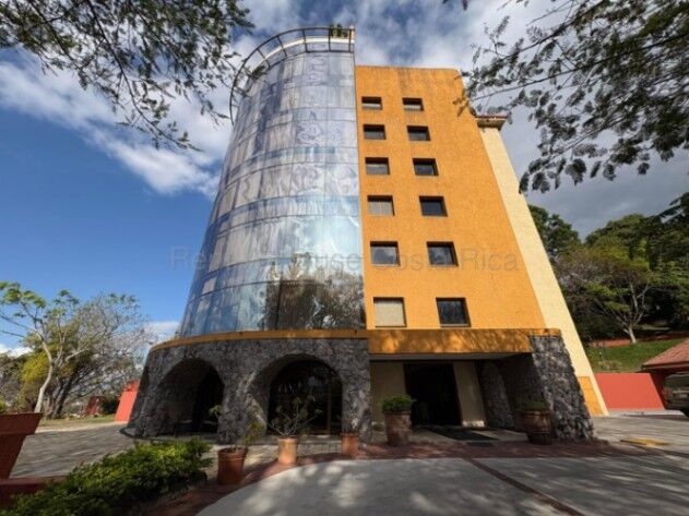 Alquiler de Lujoso Apartamento en Escazú-San Rafael. RAH 26-1637 in San Rafael, Escazú, San José — $3,000