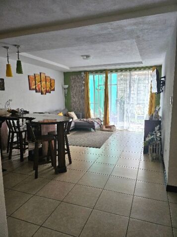 Propietaria Vende Linda Casa in Quebradilla, Cartago — ₡ 87 000 000