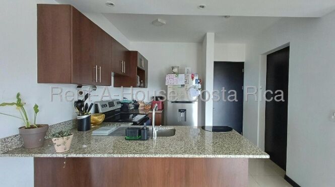 Tu hogar en condominio seguro en Granadilla in Granadilla, Curridabat, San José — $158,000