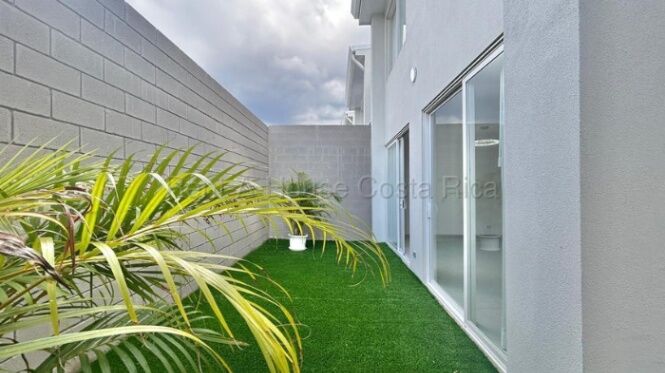 Condominio Násara - Santa Ana Ubicación privilegiada El Condominio Násara se encuentra en Santa Ana in Piedades, Santa Ana, San José — $2,200
