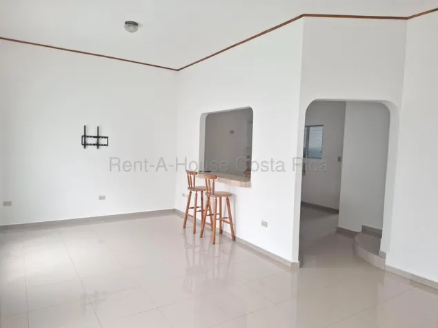 Venta de Casa en La Trinidad de Moravia con Jardín y Seguridad 24/7 #27-882 GS en La Trinidad, Moravia, San José — $230,000 - Foto 3 de 13