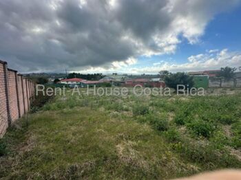 Venta de Lote en San Isidro-Heredia. RAH 26-1479 in San Isidro, Heredia — $620,726 - Photo 4 of 10