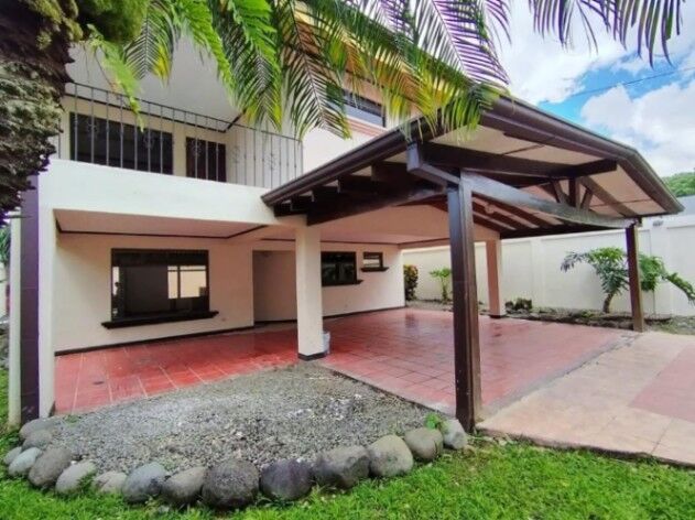 SE VENDE BELLÍSIMA CASA EN POZOS DE SANTA ANA.  in Pozos, Santa Ana, San José — $450,000