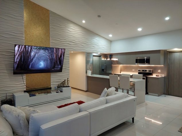 Penthouse en alquiler y venta en Torre Paradisus en Pavas, San José — $2,250 - Foto 2 de 10
