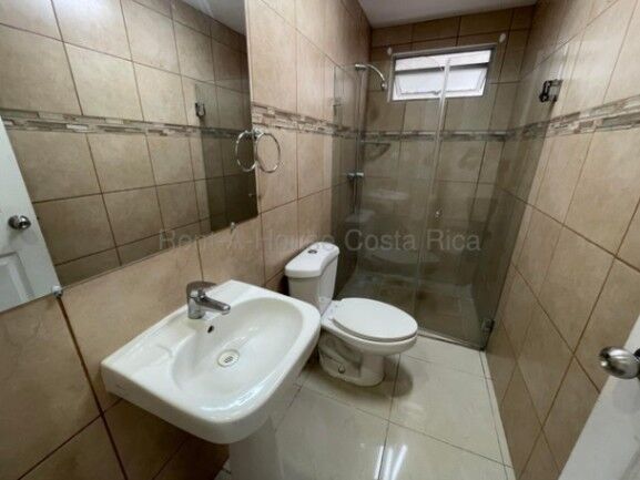 Apartamento en Venta en Condominio en San Sebastian, San Jose | Excelente Oportunidad de Inversión  en San Sebastián, San José — ₡ 59 000 000