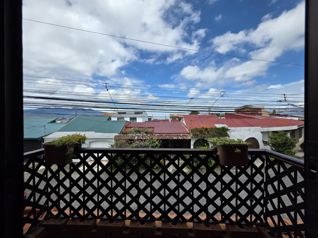 En Venta Casa Esquinera 2 Niveles en Moravia Uso Mixto en San Vicente, Moravia, San José — 90 000 000 ₡ - Foto 3 de 32