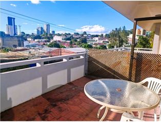Vendo Edificio en Los Yoses.