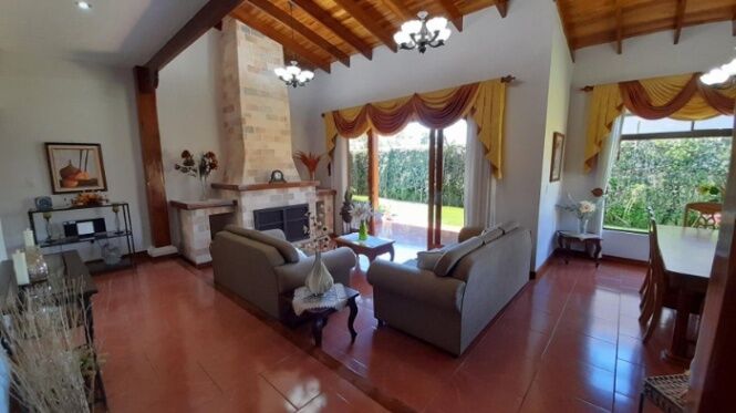 Venta de casa en San Rafael de Coronado en San Rafael, Vázquez de Coronado, San José — ₡ 250 000 000