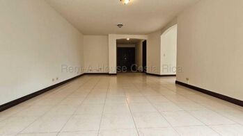 Se vende apartamento en San Rafael Escazú 26-2111 en San Rafael, Escazú, San José — $290,000 - Foto 4 de 22