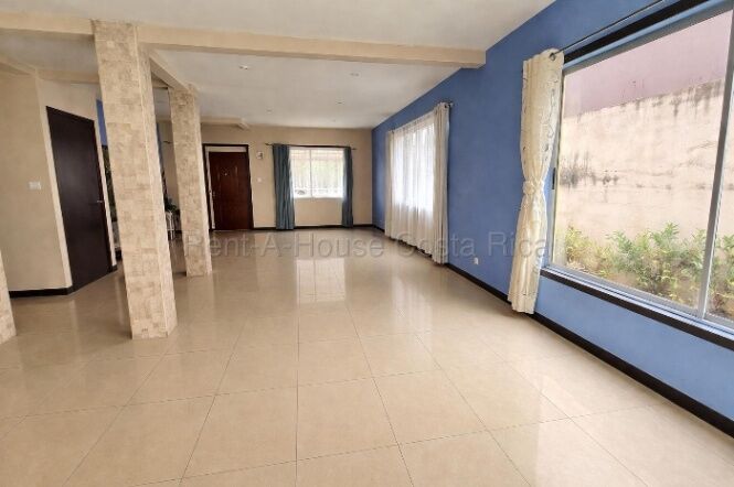 Casa en venta en condominio en Mata de Plátano Goicoechea con vista a zona verde #26-1542 GS en Mata de Plátano, Goicoechea, San José — $289,000