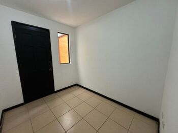 CASA EN VENTA, BELEN HEREDIA, US$250.000 Cod#25-1028 in San Antonio, Belén, Heredia — $250,000 - Photo 4 of 11