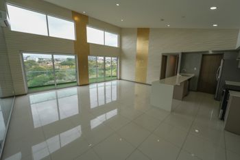 Penthouse de 2 Habitaciones en Paradisus Rohrmoser en Pavas, San José — $325,000 - Foto 4 de 22