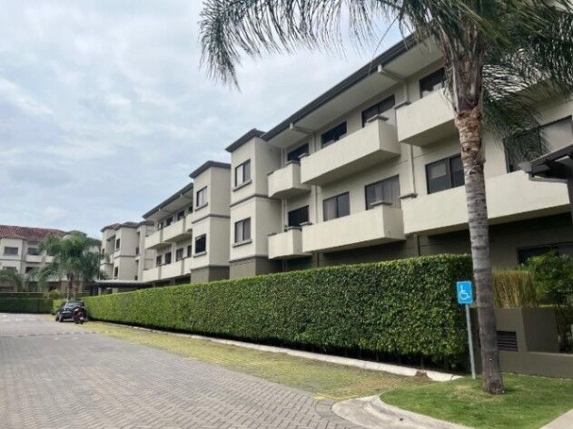 Venta de Magnifico Apartamento en Santa Ana / JB OFC Mls. 25-1560 in Pozos, Santa Ana, San José — $270,000