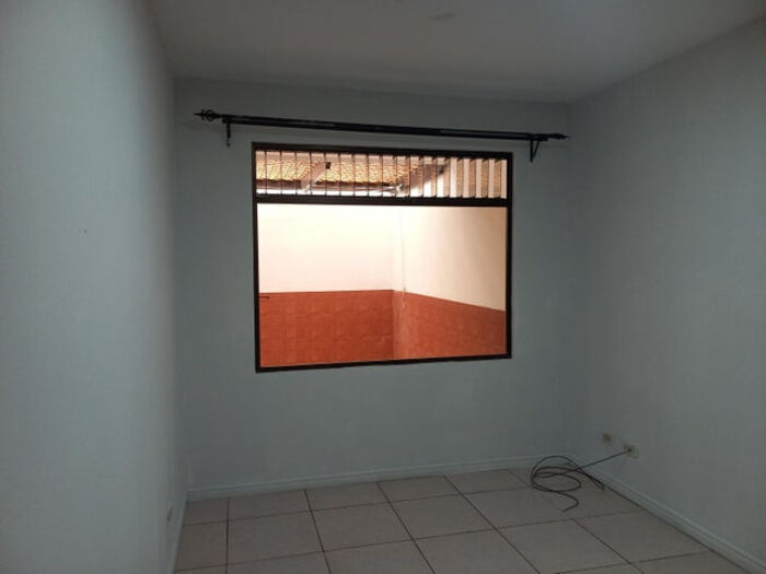 Venta de Casa en San Vicente de Moravia. RAH 26-283 en San Vicente, Moravia, San José — $165,000