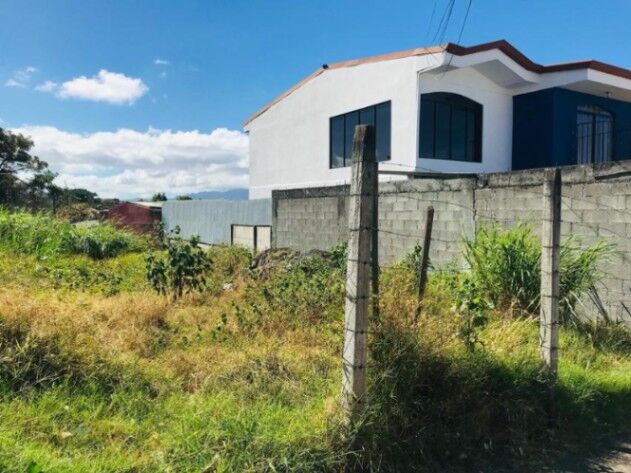 LOTE EN VENTA EN MERCEDES DE HEREDIA en Mercedes, Heredia — ₡ 97 094 500