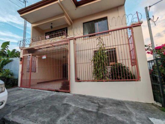 MLS-26-970 LS VENTA CASA TURRIALBA CENTRO  en Turrialba, Cartago — $143,000